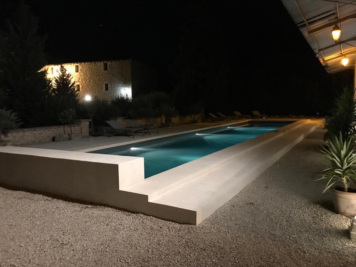 Le Mas Vieux Graveson Exterior photo