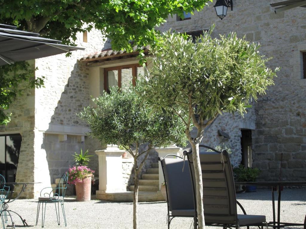 Le Mas Vieux Graveson Exterior photo